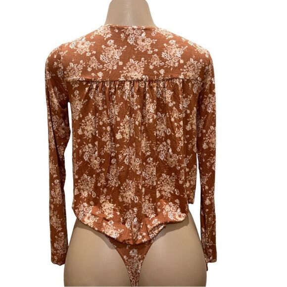 NWT-FREE PEOPLE Turnt Bodysuit - Picture 4 of 10